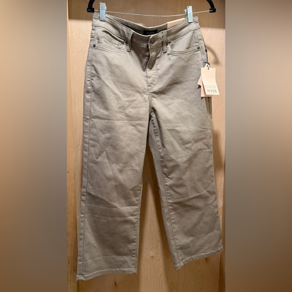 NYDJ Denim - NYDJ Tan Joni Capri Size 4 New with Tags 🏷️